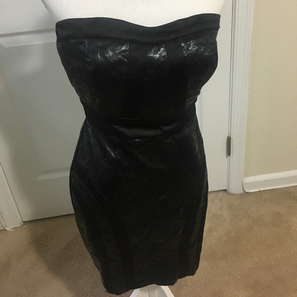 Stunning strapless Kouture by Kimora dress .